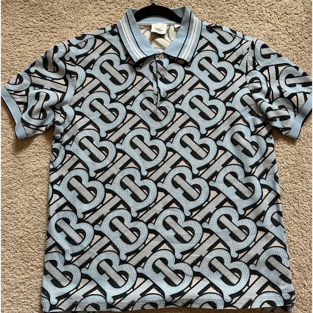 Burberry shirt size Large in men